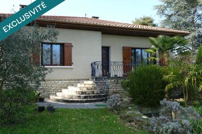 Maison - 140 m² - 5 pièces