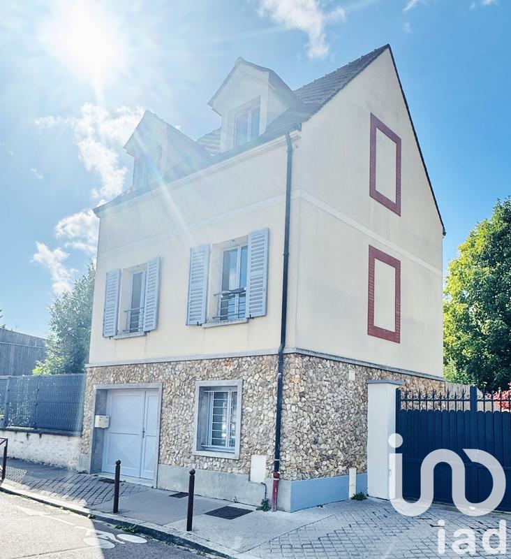 Maison de ville - 95 m² - 5 pièces