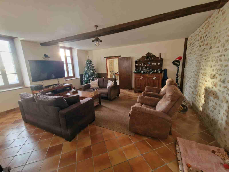 Maison - 298 m² - 7 pièces