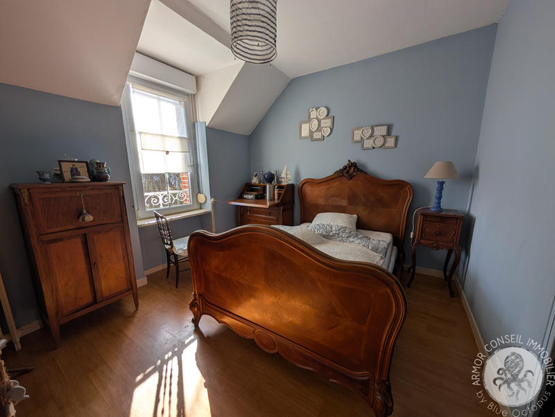 Maison - 229 m² - 8 pièces