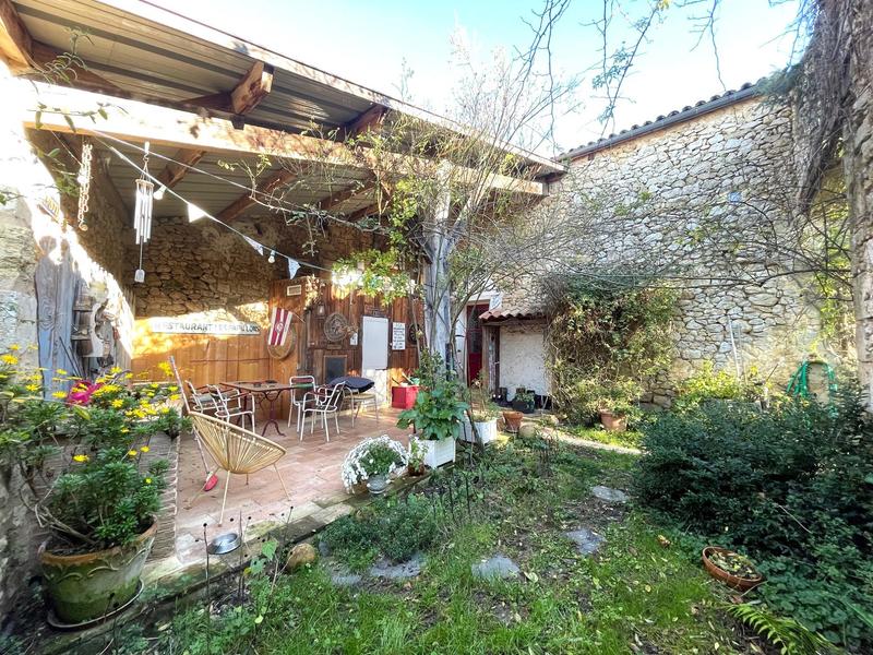 Maison ancienne - 188 m² - 6 pièces