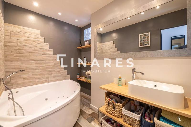 Maison - 135 m² - 4 pièces