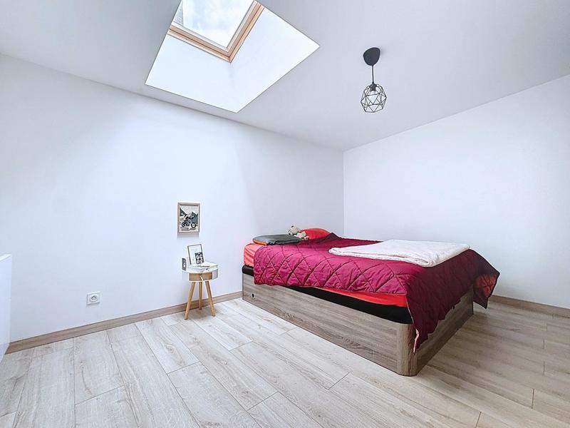 Appartement - 90 m² - 4 pièces