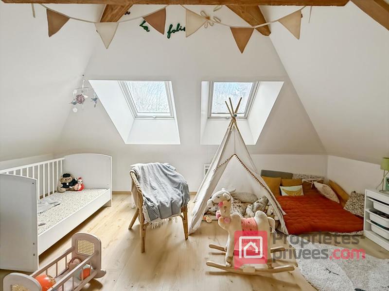 Maison - 95 m² - 5 pièces