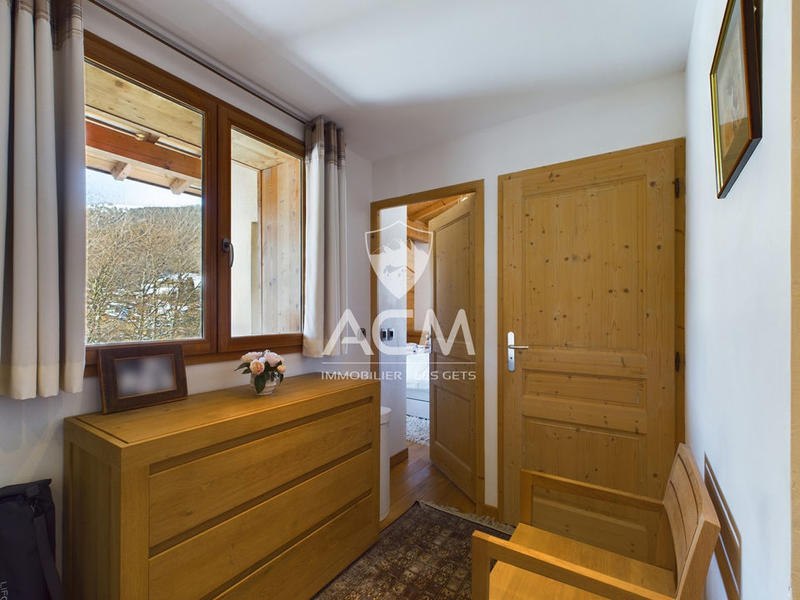 Appartement - 83 m² - 4 pièces