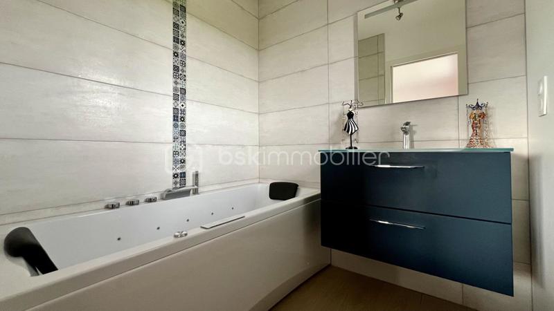 Maison - 190 m² - 6 pièces