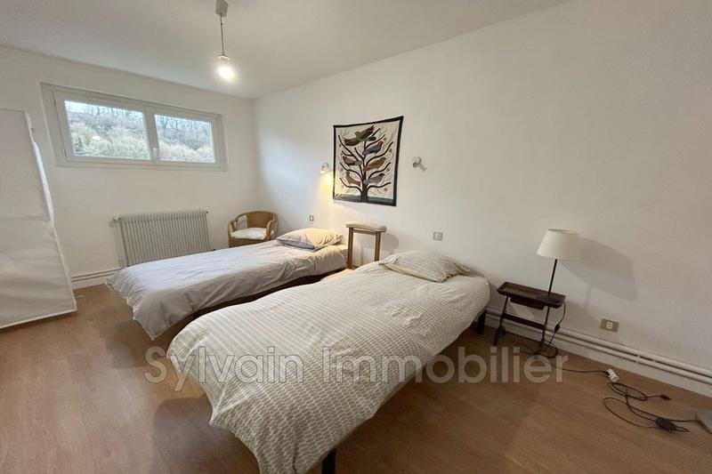 Maison - 180 m² - 8 pièces