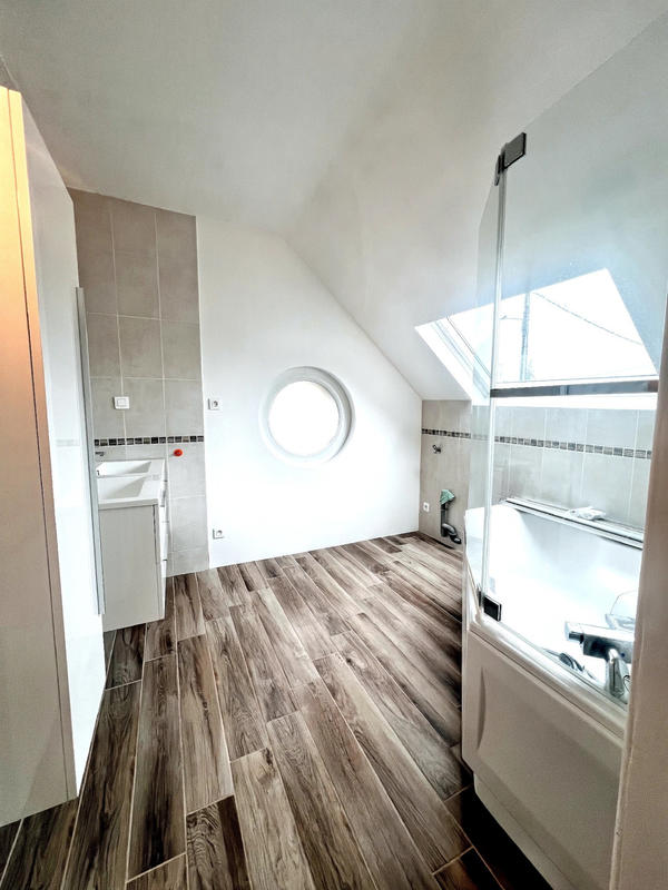 Maison - 116 m² - 6 pièces