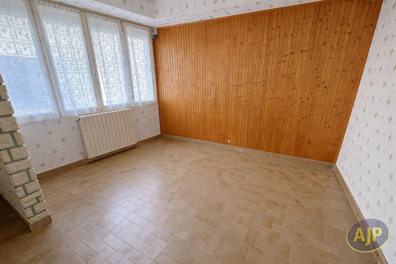 Maison - 177 m² - 9 pièces
