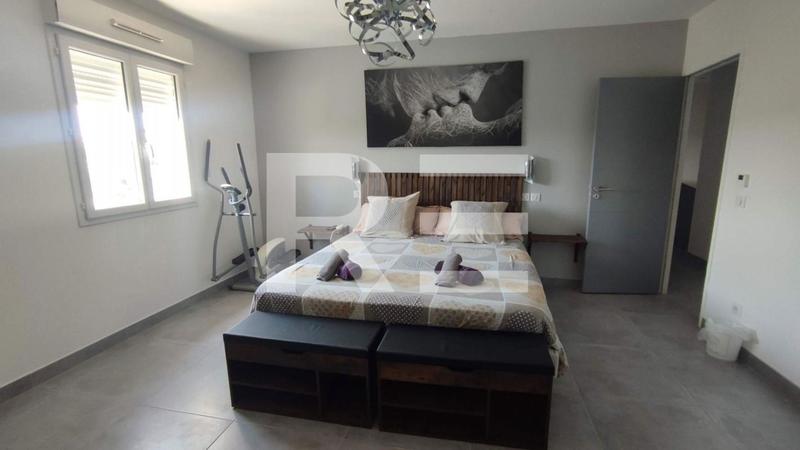 Villa - 180 m² - 7 pièces