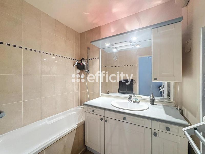 Appartement - 82 m² - 4 pièces