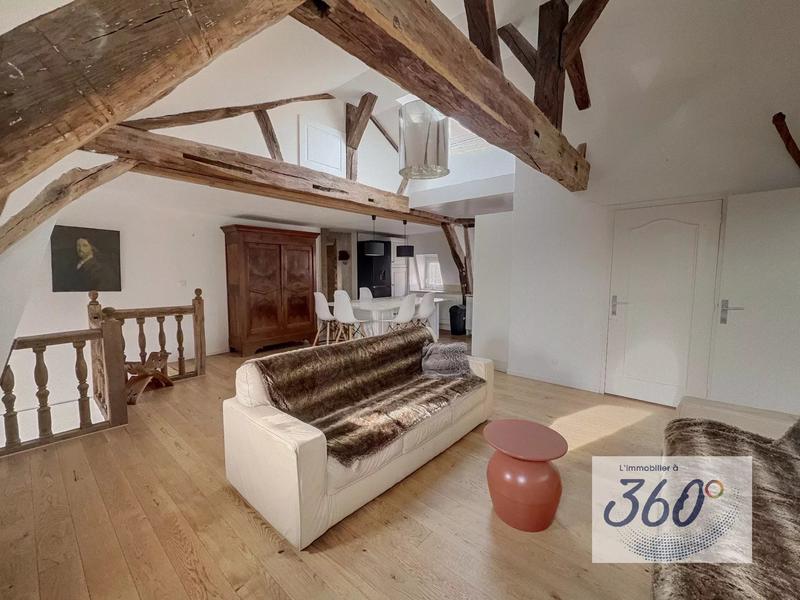 Appartement - 118 m² - 2 pièces