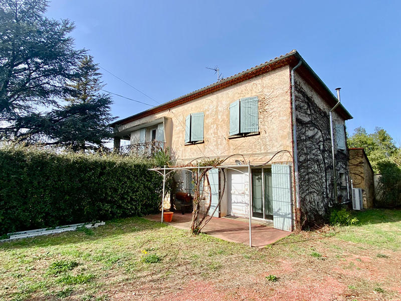 Maison - 194 m² - 8 pièces