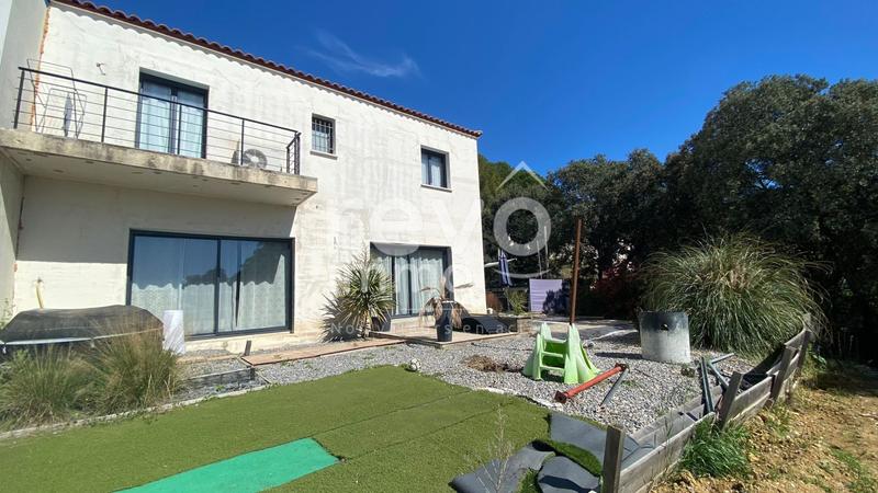 Villa - 214 m² - 7 pièces