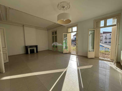 Immeuble - 943 m²