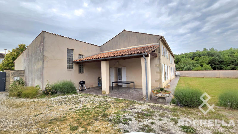 Maison ancienne - 160 m² - 6 pièces