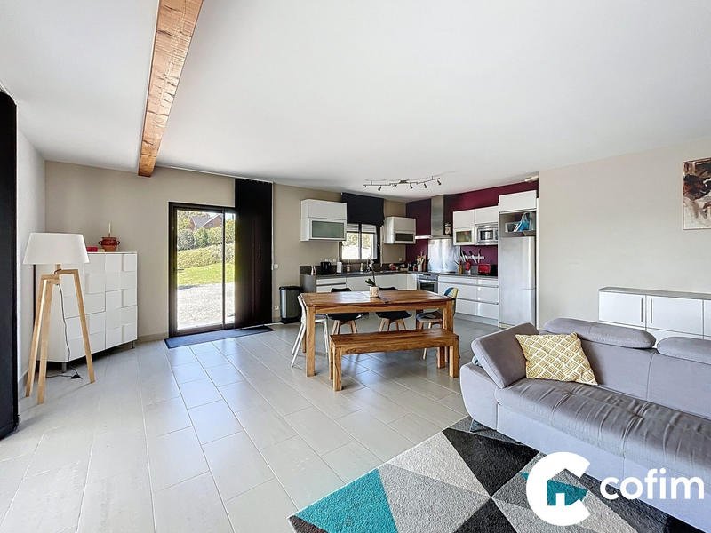 Maison - 180 m² - 7 pièces