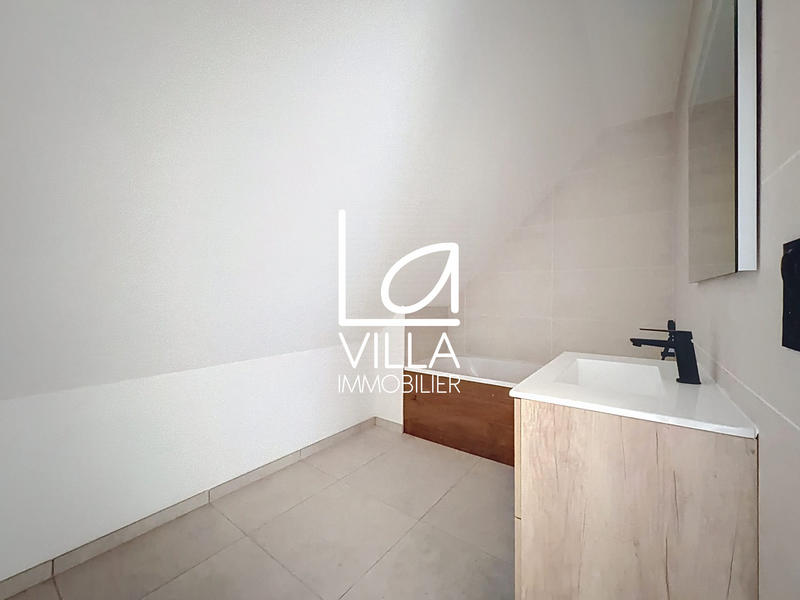 Maison - 137 m² - 5 pièces