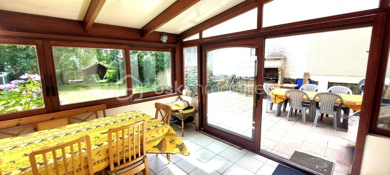 Maison - 136 m² - 7 pièces