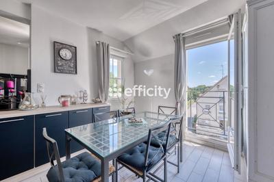 Appartement - 85 m² - 5 pièces