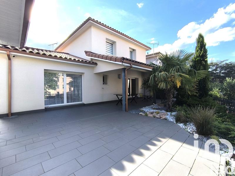 Maison - 137 m² - 5 pièces