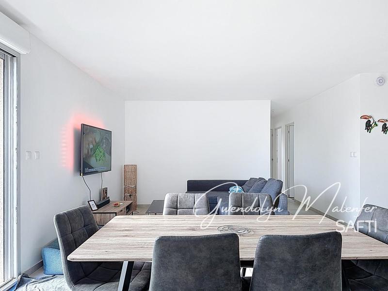 Maison - 85 m² - 5 pièces