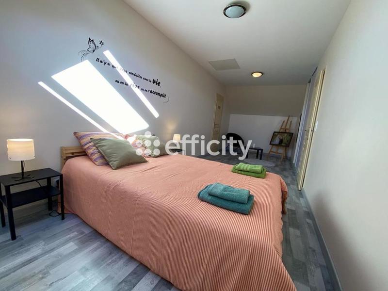 Maison - 272 m² - 12 pièces