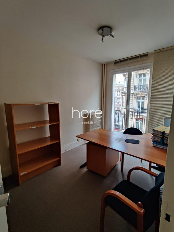 Appartement - 280 m² - 11 pièces