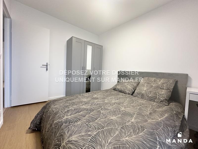 Chambre - 10 m² - 5 pièces