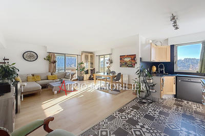 Appartement - 80 m² - 4 pièces