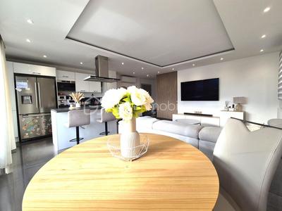 Appartement - 64 m² - 3 pièces