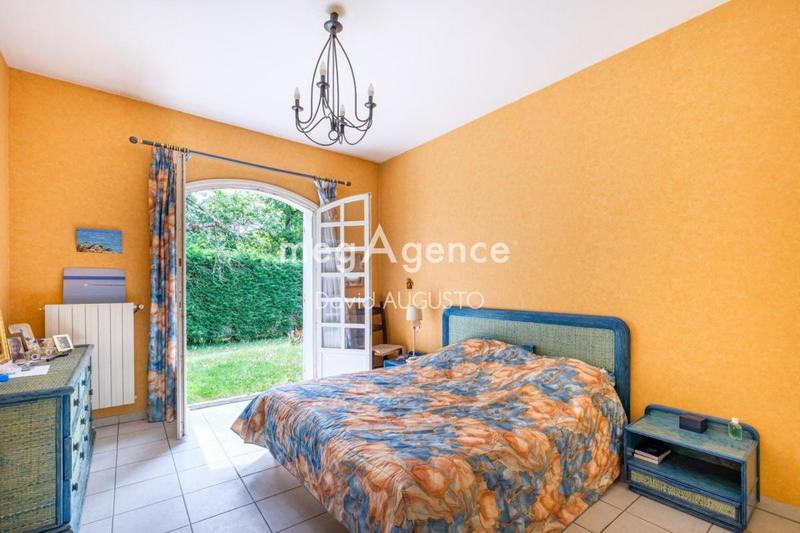 Propriété - 180 m² - 6 pièces