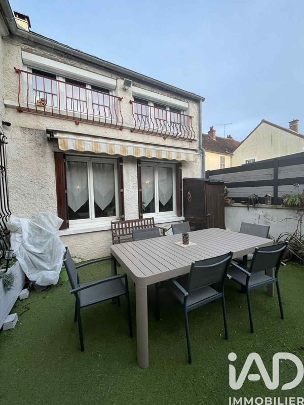 Maison de village - 125 m² - 4 pièces
