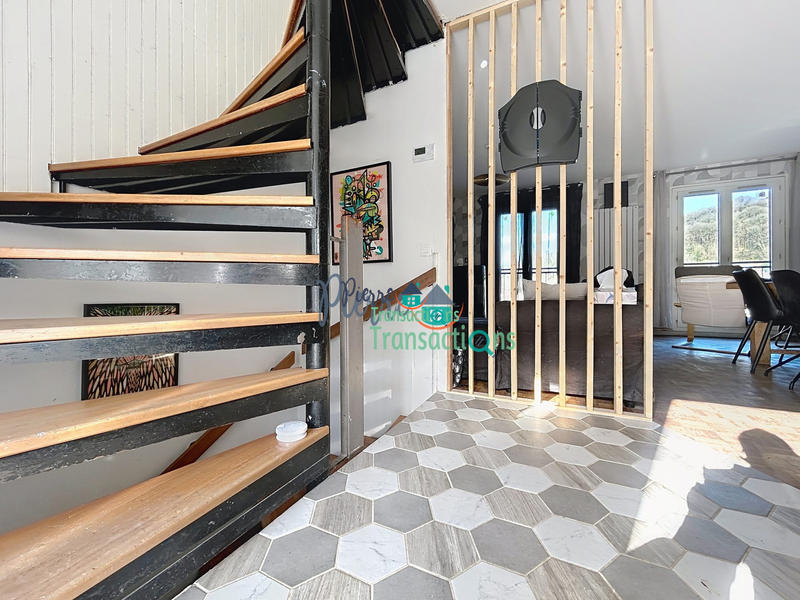 Maison - 102 m² - 5 pièces