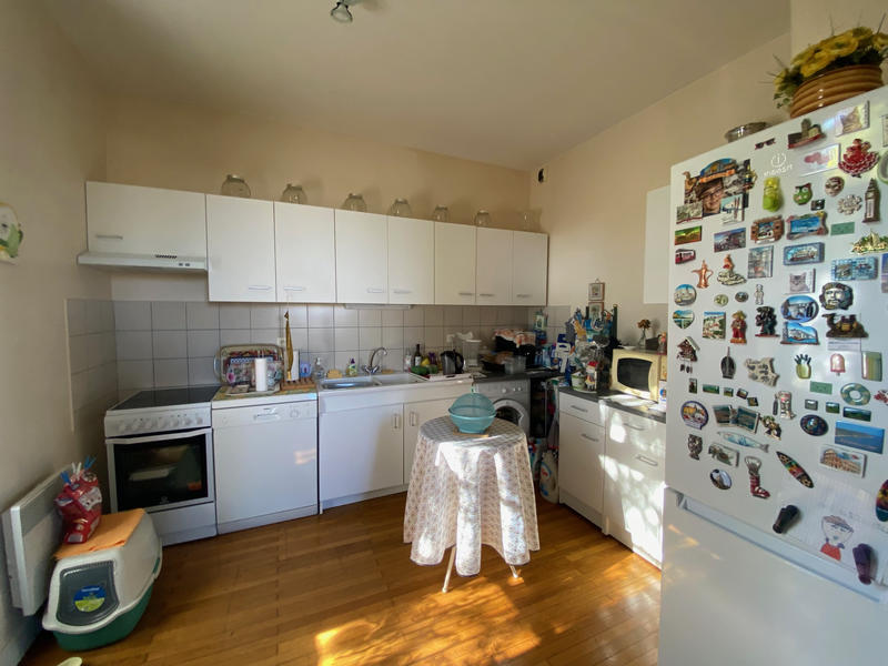 Maison - 275 m² - 13 pièces