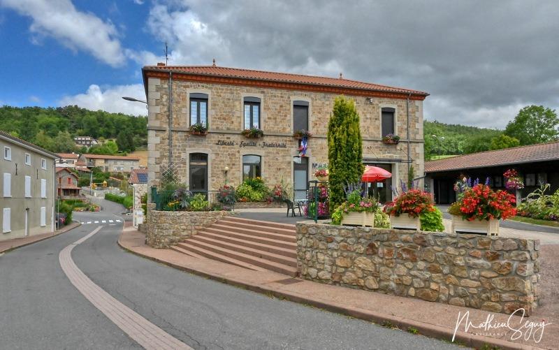 Terrain constructible - 807 m²