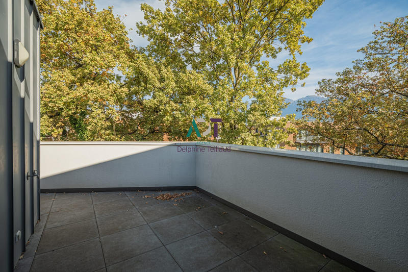 Appartement - 121 m² - 5 pièces