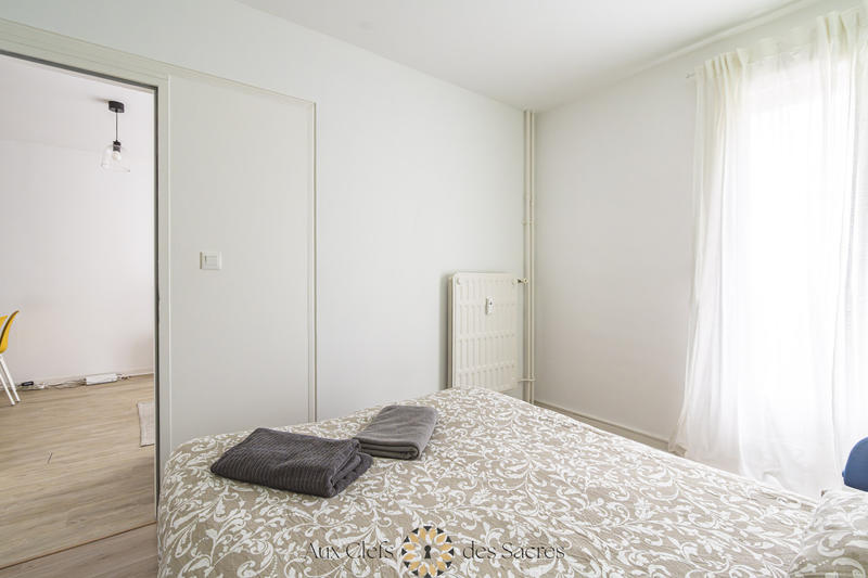 Appartement - 85 m² - 5 pièces