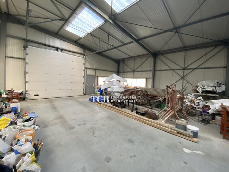 Local d'activités - 145 m²