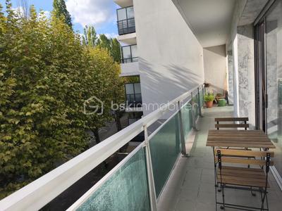 Appartement - 94 m² - 4 pièces