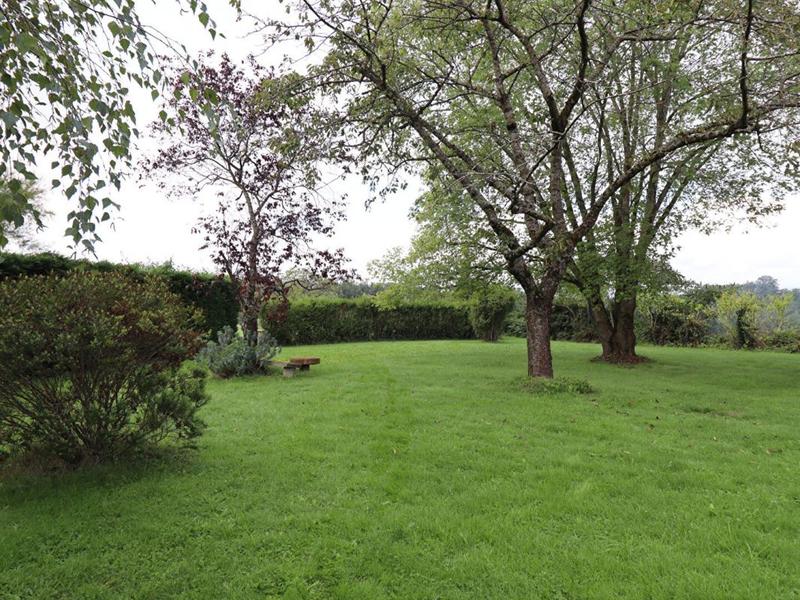 Maison - 220 m² - 6 pièces