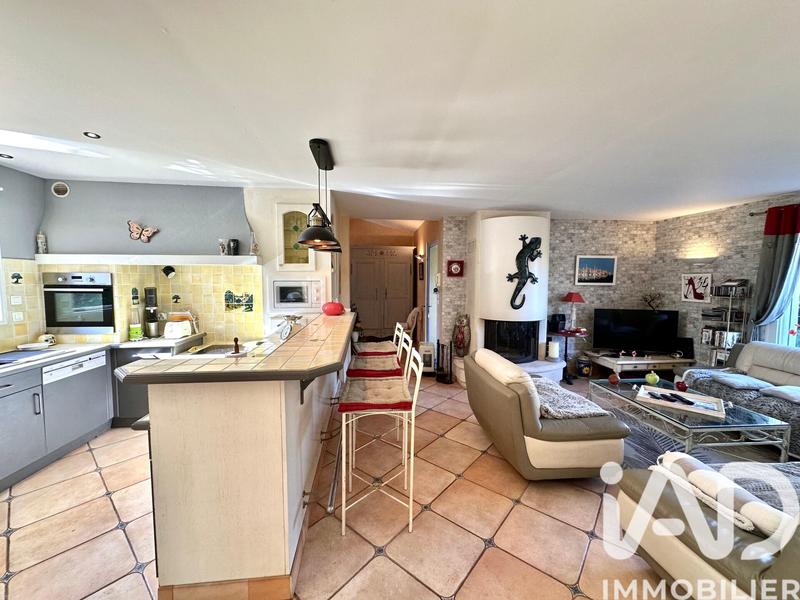Maison - 159 m² - 6 pièces