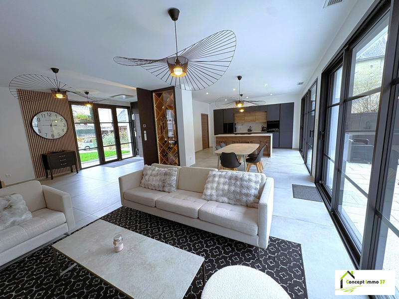Maison contemporaine - 171 m² - 6 pièces