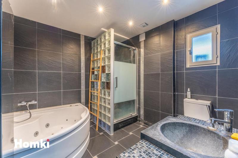 Maison de ville - 132 m² - 5 pièces