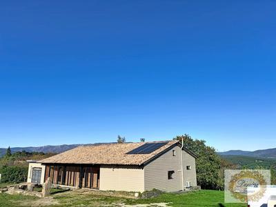 Villa - 165 m² - 6 pièces