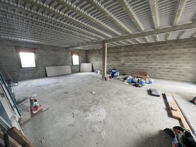 Local commercial - 86 m² - 1 pièce