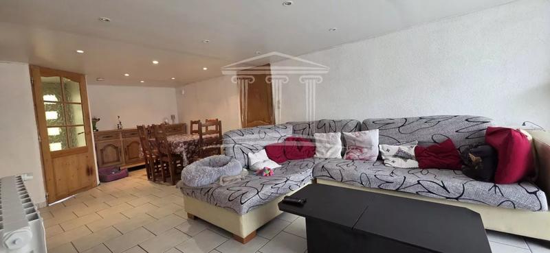 Maison - 99 m² - 4 pièces