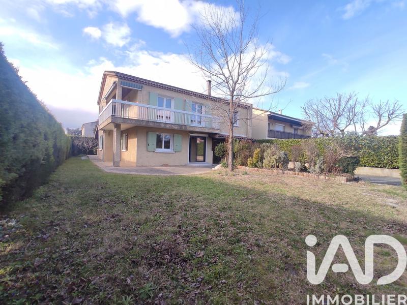 Maison - 178 m² - 7 pièces