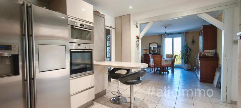 Maison - 120 m² - 7 pièces