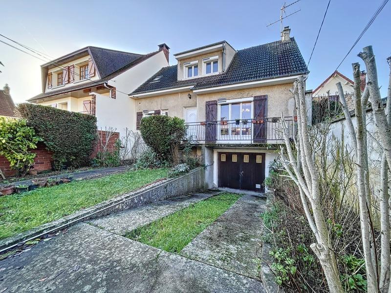 Maison - 106 m² - 6 pièces